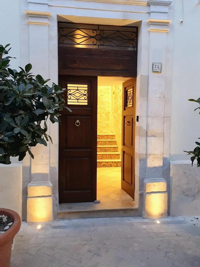 Palazzo Giufa Apartment Syracuse Bagian luar foto